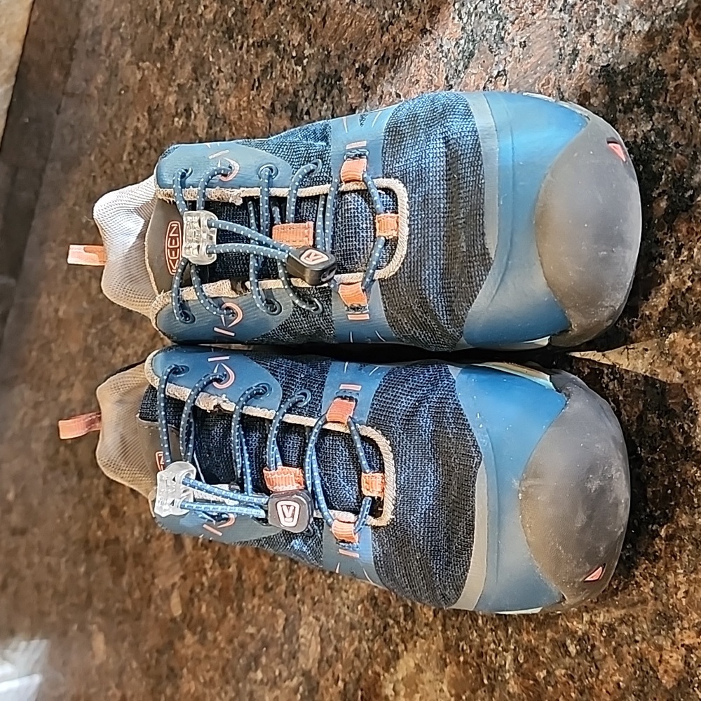 Keen Youth Kids Hiking Shoes Size 5